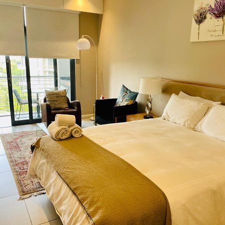 Menlyn Maine Trilogy Hotel Pretoria-Noord Kültér fotó