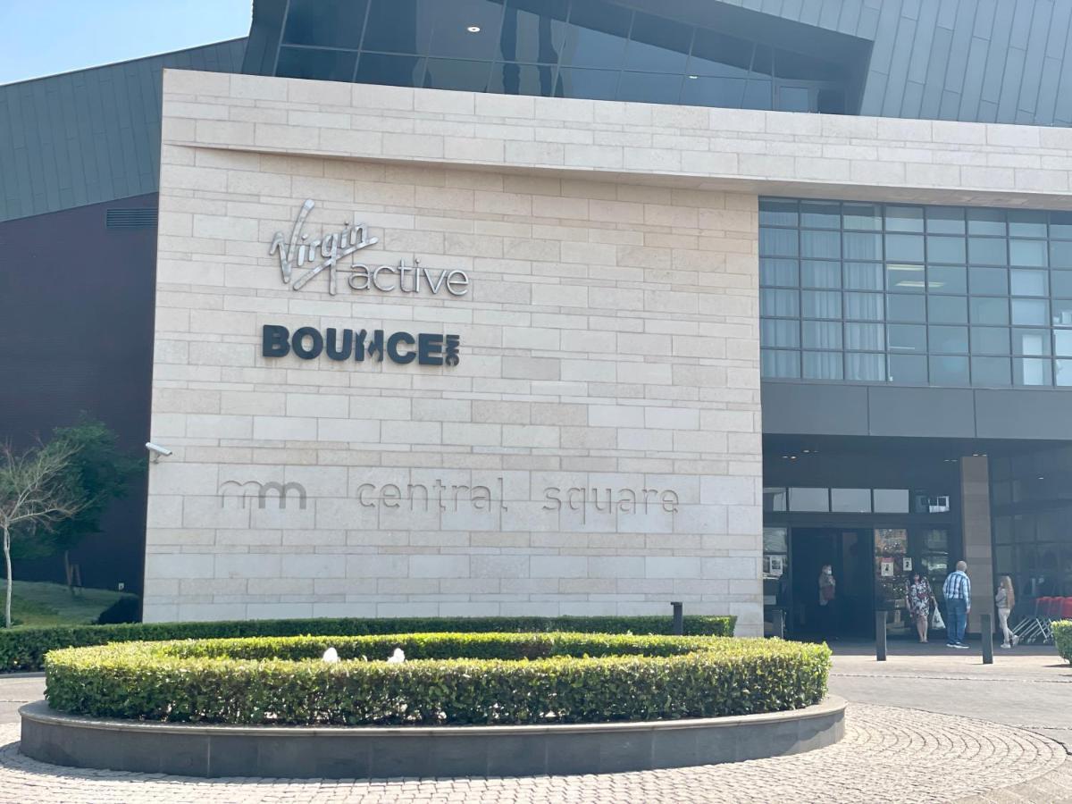 Menlyn Maine Trilogy Hotel Pretoria-Noord Kültér fotó