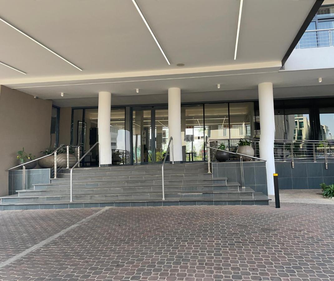 Menlyn Maine Trilogy Hotel Pretoria-Noord Kültér fotó