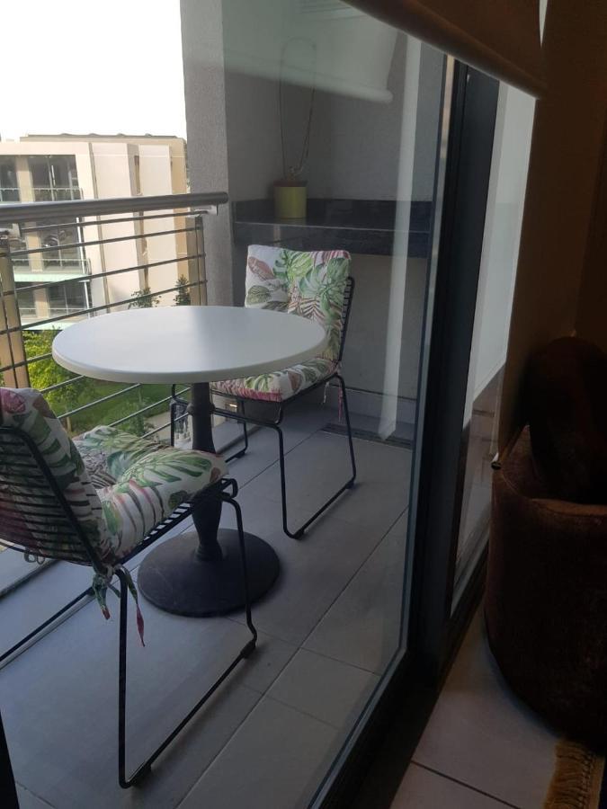 Menlyn Maine Trilogy Hotel Pretoria-Noord Kültér fotó