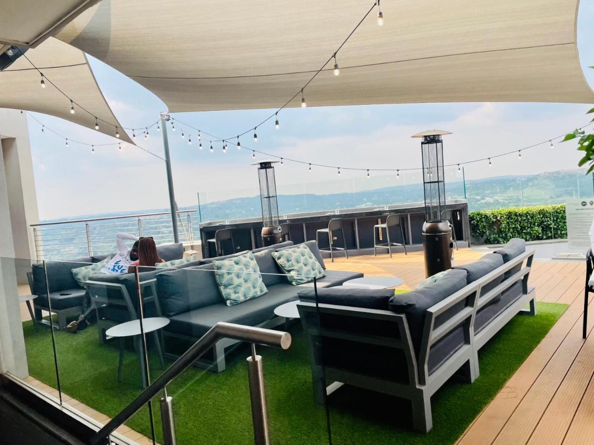 Menlyn Maine Trilogy Hotel Pretoria-Noord Kültér fotó